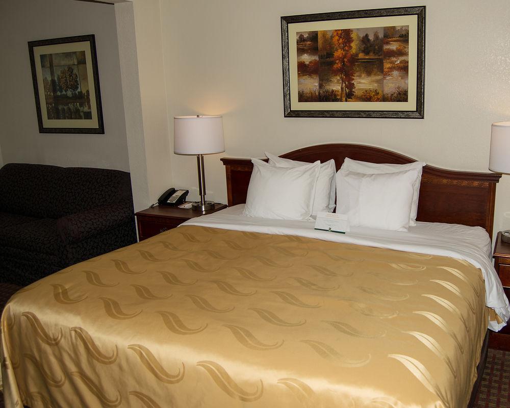 Quality Inn & Suites Lexington Near I-64 And I-81 Timber Ridge Ngoại thất bức ảnh