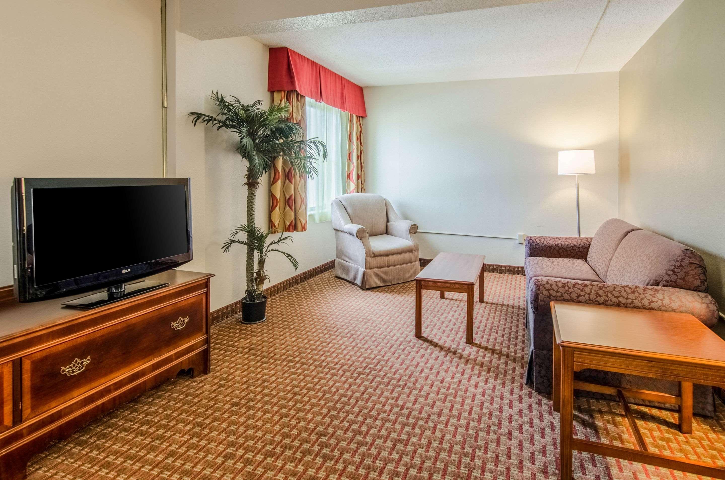 Quality Inn & Suites Lexington Near I-64 And I-81 Timber Ridge Ngoại thất bức ảnh