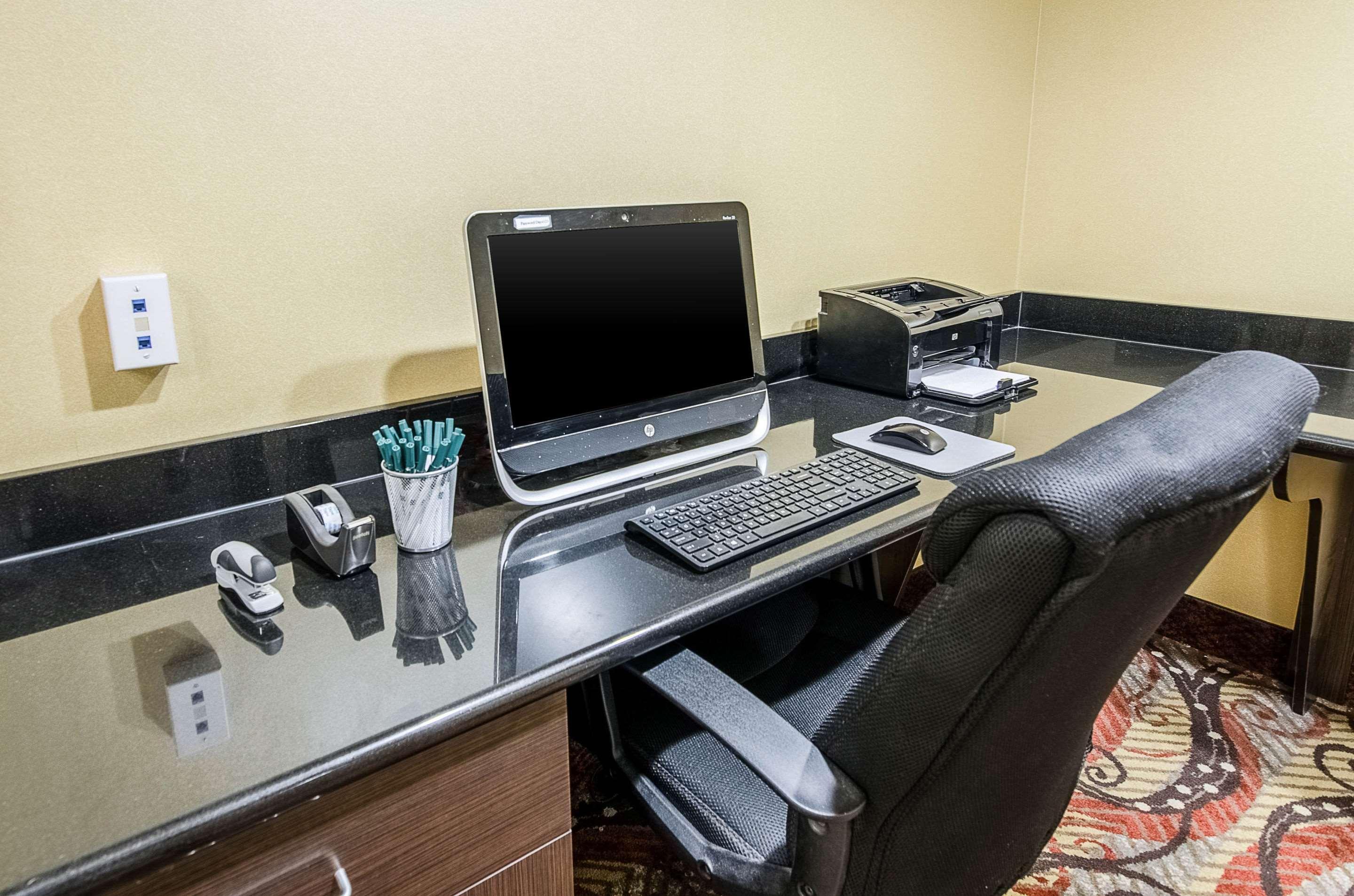 Quality Inn & Suites Lexington Near I-64 And I-81 Timber Ridge Ngoại thất bức ảnh