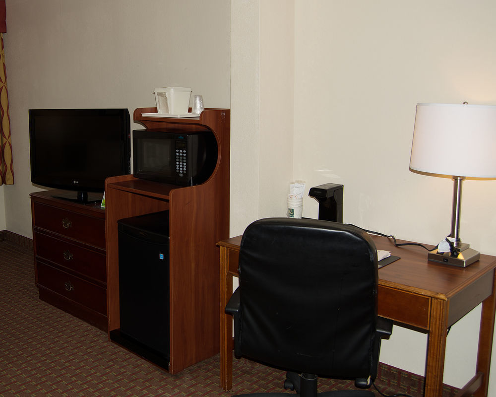 Quality Inn & Suites Lexington Near I-64 And I-81 Timber Ridge Ngoại thất bức ảnh