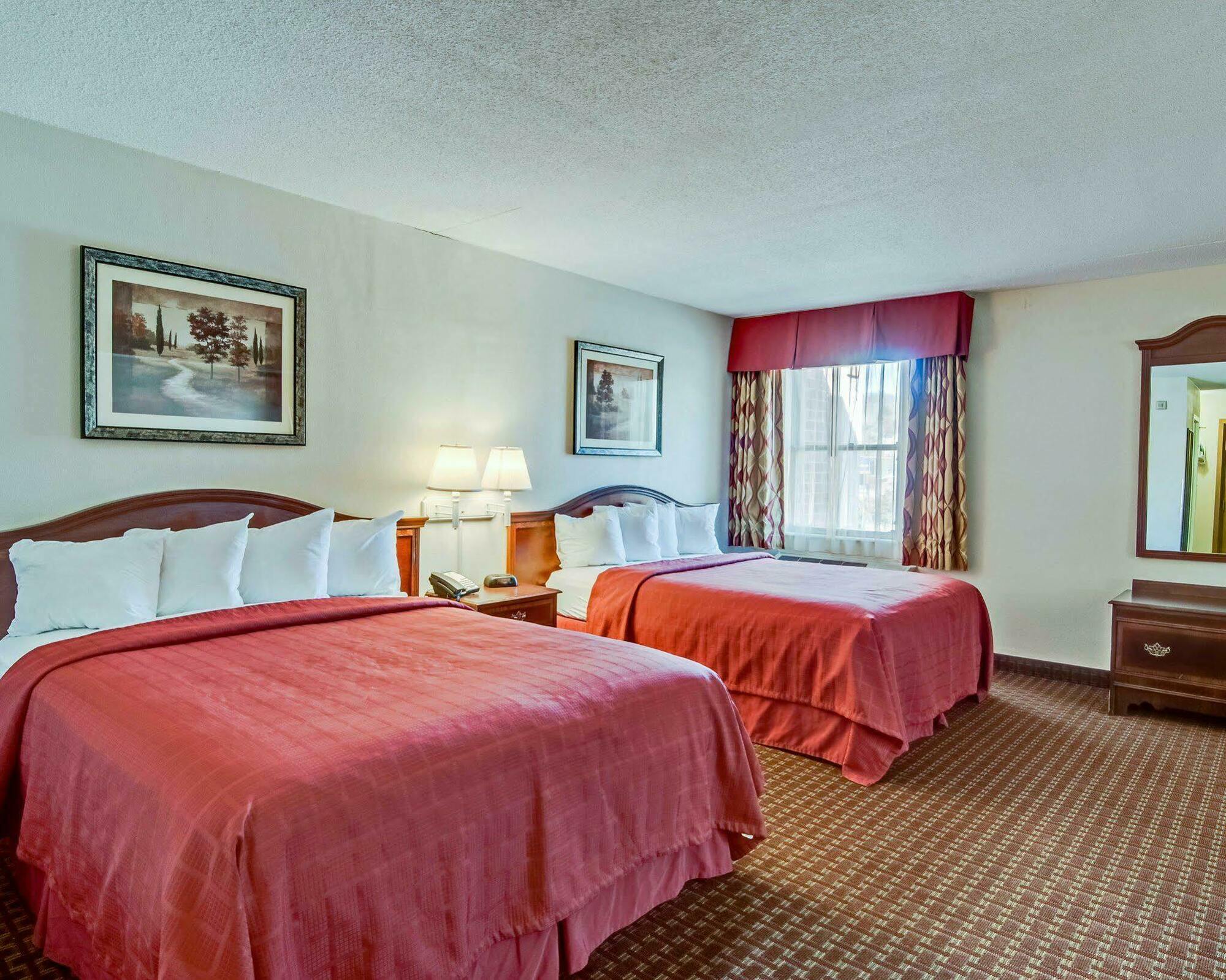Quality Inn & Suites Lexington Near I-64 And I-81 Timber Ridge Ngoại thất bức ảnh