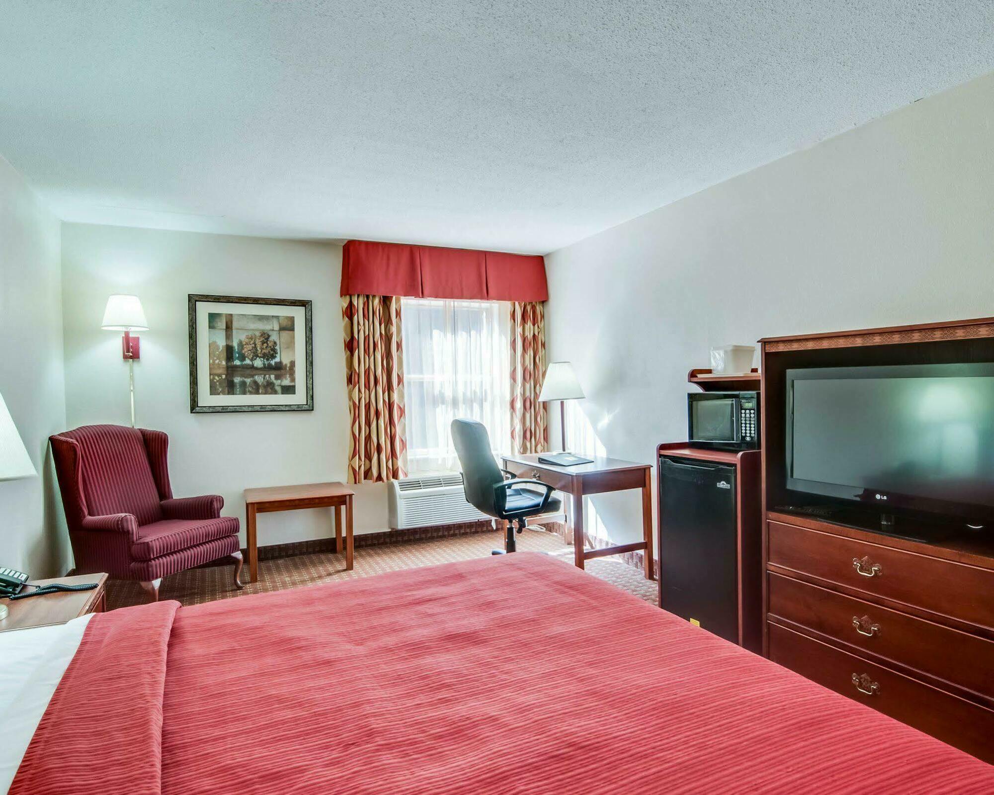 Quality Inn & Suites Lexington Near I-64 And I-81 Timber Ridge Ngoại thất bức ảnh